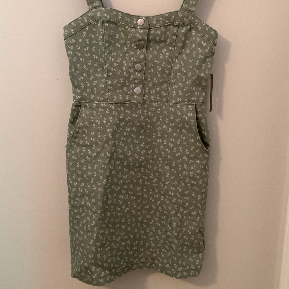 Green pinafore dress